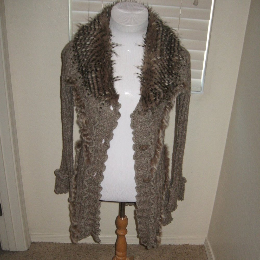 Tempo Paris Cardigan Sweater - S/M